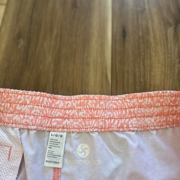 Sisstrevolution women’s salty tides pull on pea shorts size large NWT - Picture 4 of 6